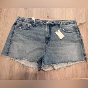 NWT Good American 90s High Rise Denim Short